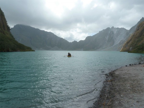 climbing mt pinatubo 3